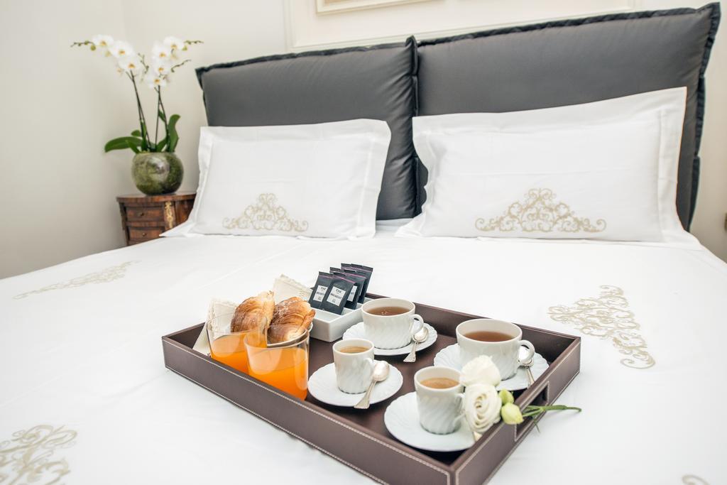 Starhome Pantheon Pensión 3*